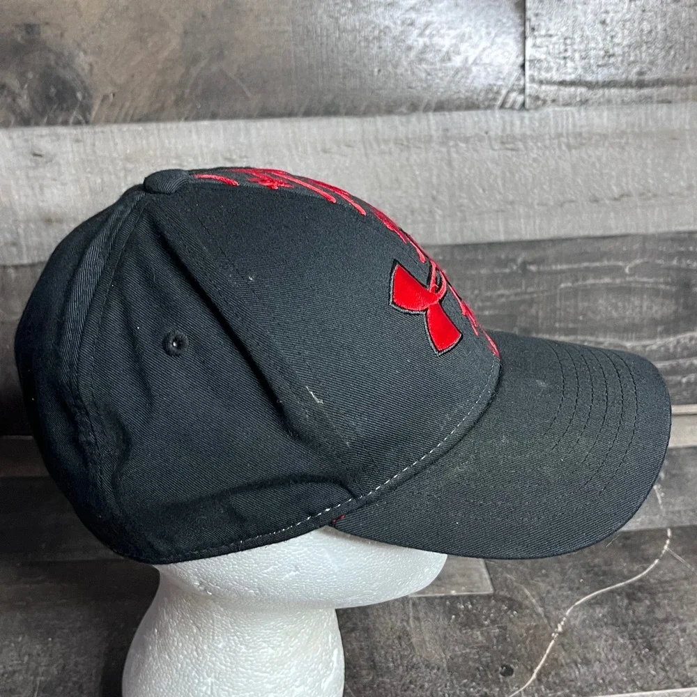Under Armour Mens Black Red Lightning Bolt Logo Baseball Hat Cap Structured